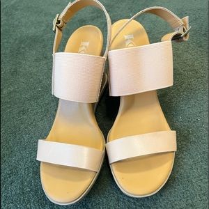 Korks blush leather wedge sandal